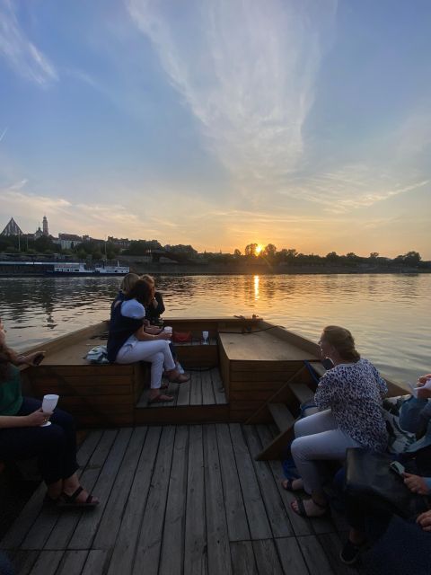 Warsaw: Evening Vistula Cruise with Welcome Drink - Starting beside Warsaw’s Mermaid Monument