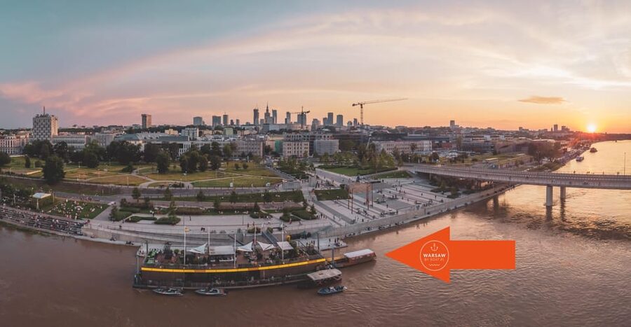 Warsaw: Evening Vistula Cruise with Welcome Drink - Old Town, Royal Castle, and Warsaw from the water