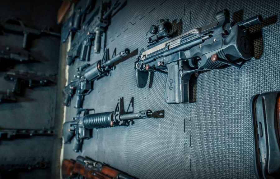 Warsaw: Gun Shooting Experience with Transfers - Timing, access, and who should choose this