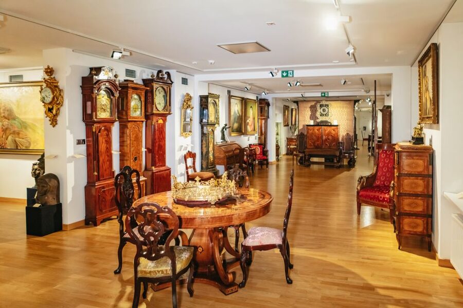 Warsaw: Live Chopin Piano Concert - Who will enjoy this Chopin recital most?