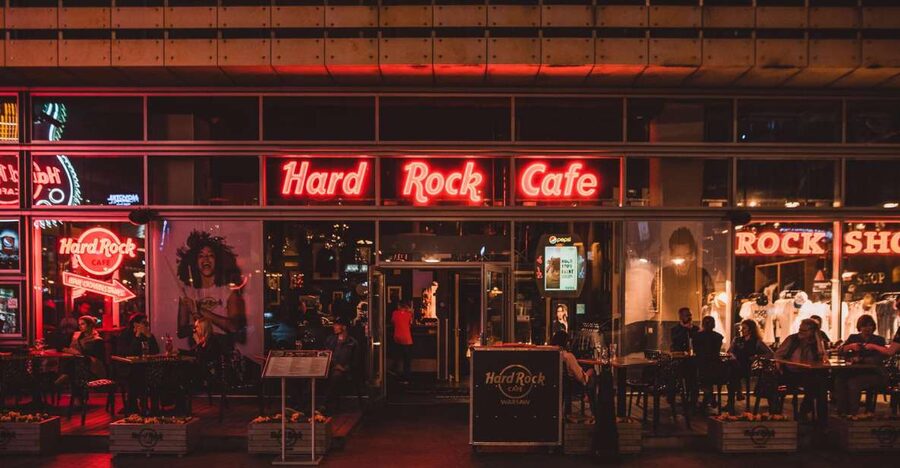 Warsaw: Lunch or dinner at Hard Rock Cafe with Skip-the-Line - Key points to know before booking