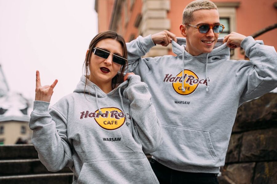 Warsaw: Lunch or dinner at Hard Rock Cafe with Skip-the-Line - What skip-the-line access really means