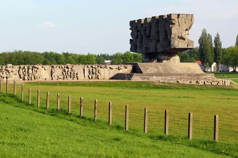 Warsaw: Majdanek Concentration Camp, Lublin Day Trip by Car - Lublin Castle and Castle Square