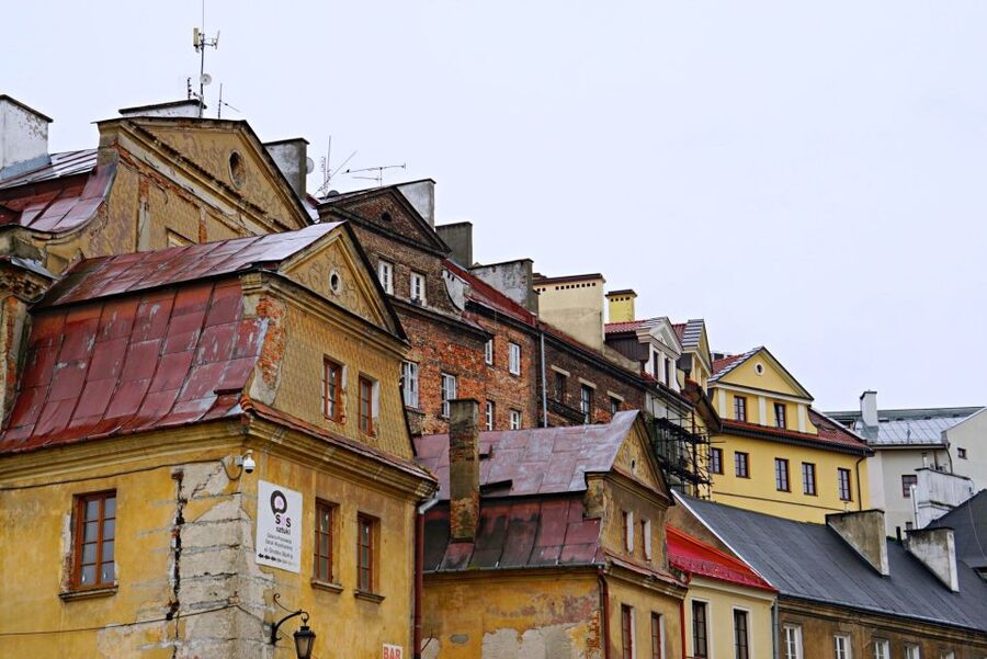 Warsaw: Majdanek Concentration Camp & Lublin Guided Day Tour - Helpful planning details for your day