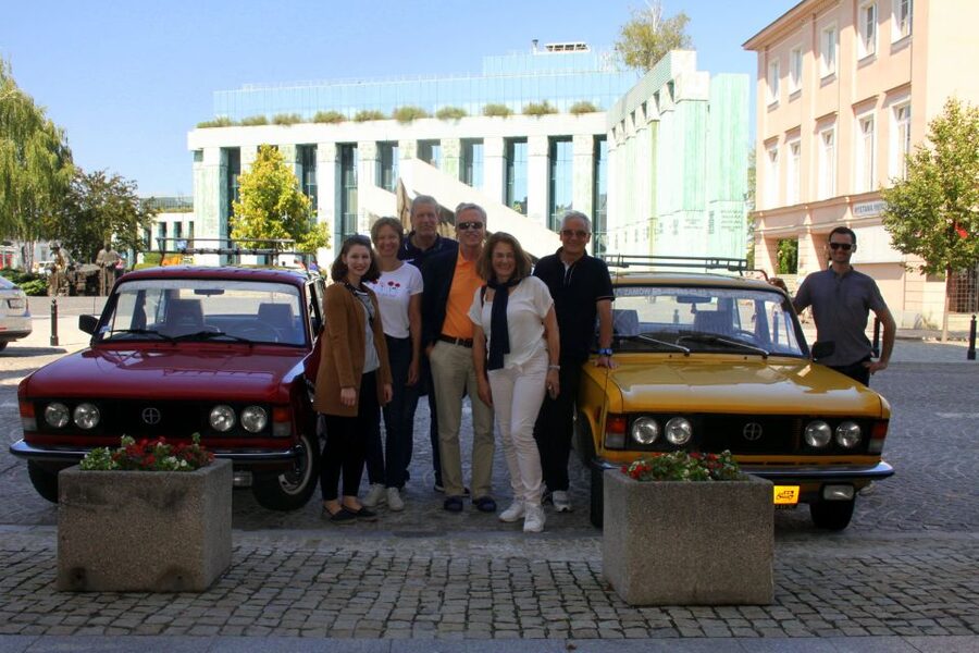 Warsaw Must-Sees: 4-Hour Private Tour by Retro Fiat - Praga, Street Art, Cafés, and a Different Warsaw