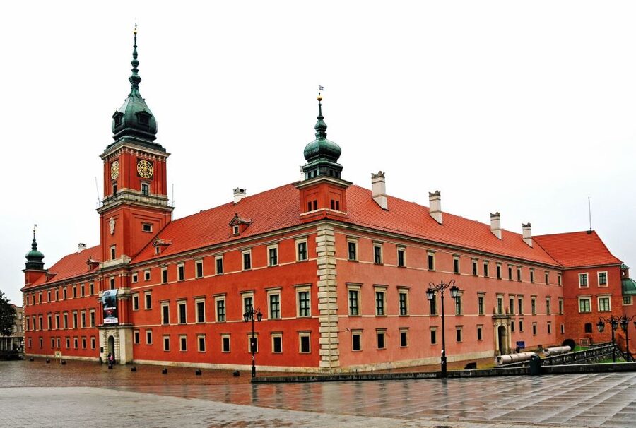 Warsaw: Old and New Town Private Walking Tour - What the private format adds at $16 per person