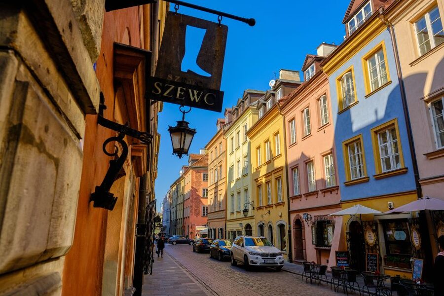 Warsaw: Old and New Town Private Walking Tour - Old Town lanes, colorful houses, and the Warsaw Mermaid