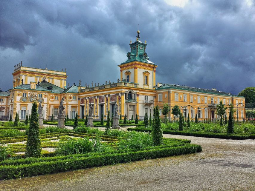 Warsaw: Old Town Highlights Private Walking Tour - The three-hour extension to St Anne’s Church