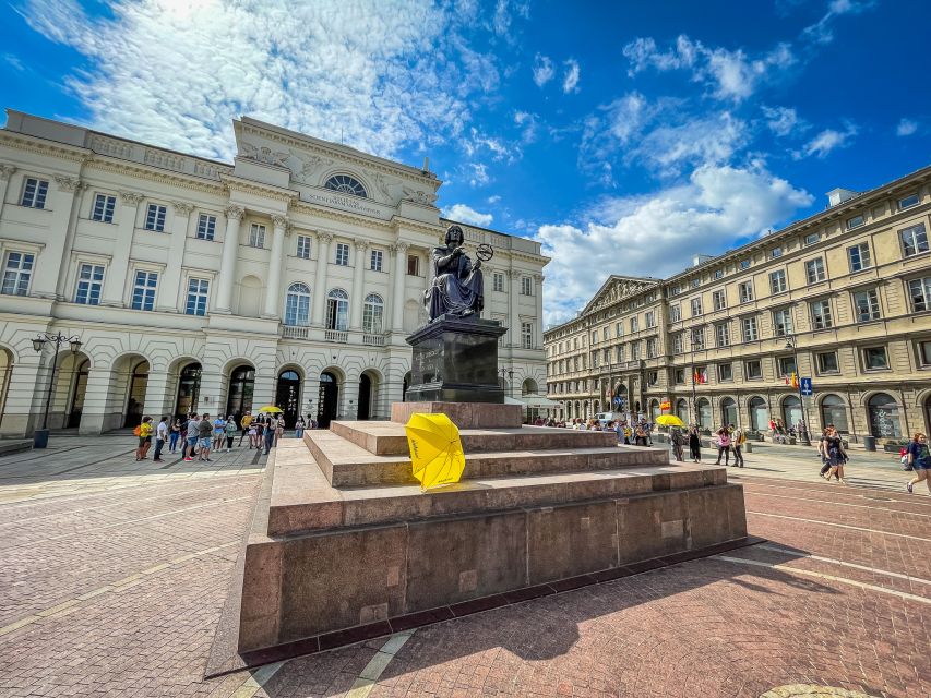 Warsaw: Old Town Highlights Walking Tour in English - Chopin, Marie Curie, and Warsaw’s famous residents