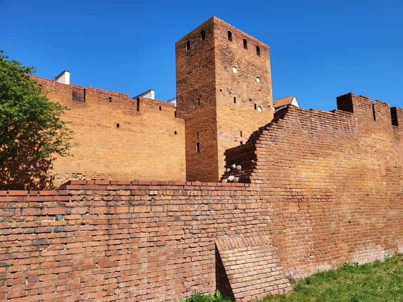 Warsaw Old Town UNESCO HERITAGE walking tour in English - The Old Town Market and medieval daily life