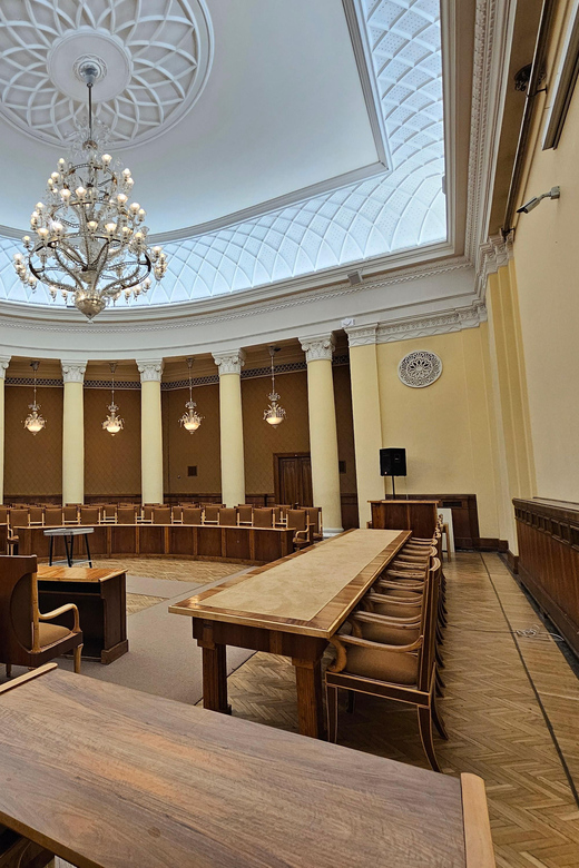 Warsaw: Palace of Culture and Science Guided Tour - The first hour: history, halls, and selected rooms