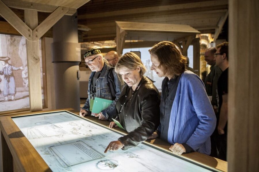 Warsaw: POLIN Museum of the History of Polish Jews Ticket - Food, seating, and practical comfort