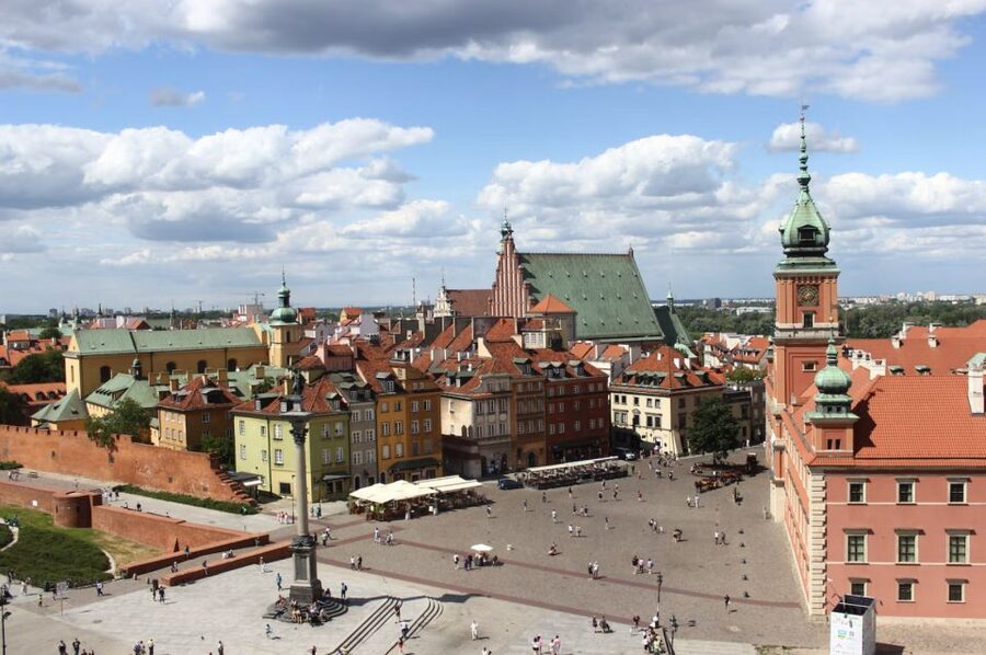 Warsaw: Polish Food Tour - The guide turns lunch into a Warsaw walk