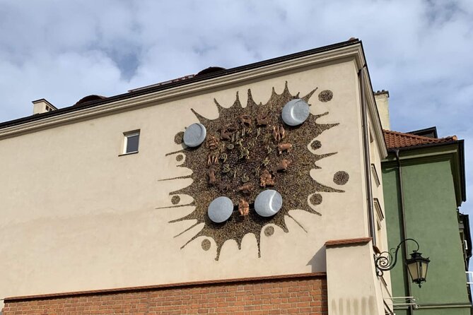 Warsaw's Old Town A Self-Guided Audio Tour - The Little Insurgent and Warsaw’s wartime memory
