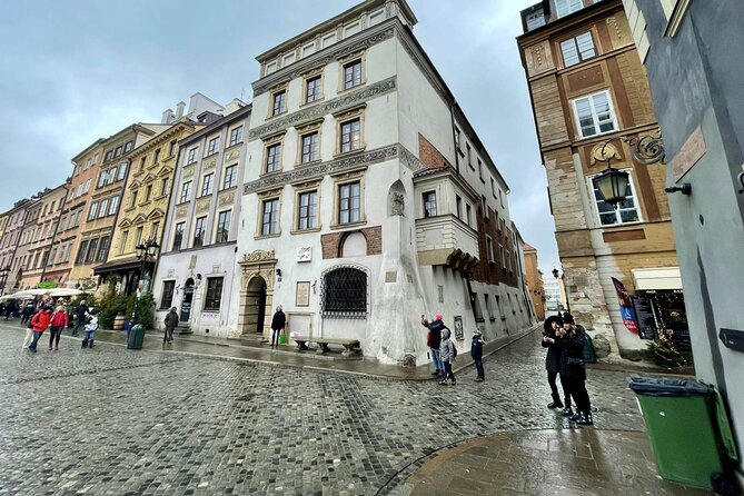 Warsaw's Old Town A Self-Guided Audio Tour - St Martin’s Church and the road to Solidarity