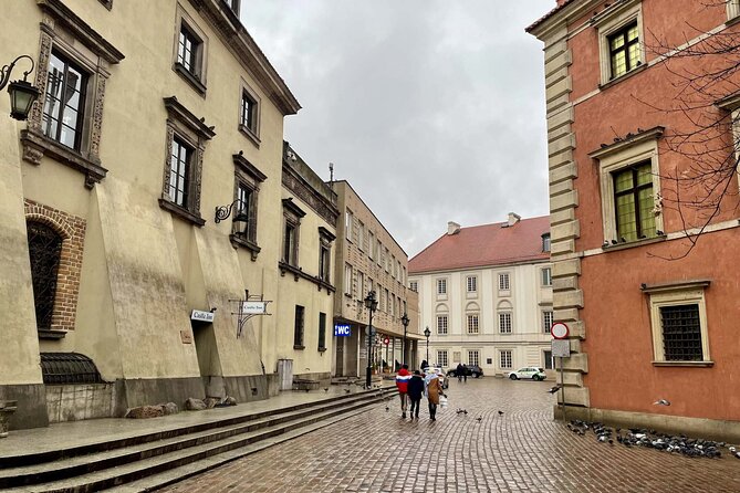 Warsaw's Old Town A Self-Guided Audio Tour - Starting at Sigismund’s Column in Castle Square