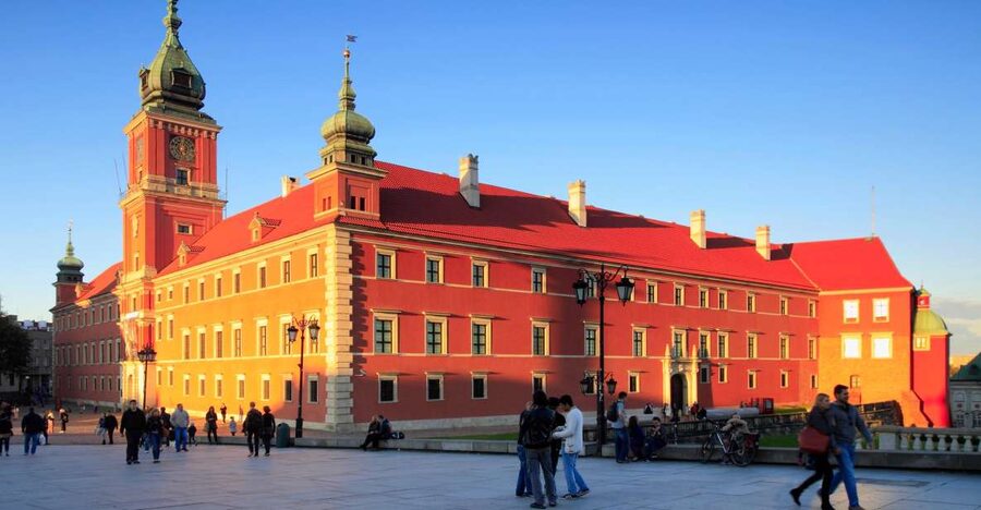 Warsaw: Skip-the-Line Royal Castle Guided Tour - Inside the castle: apartments, halls, and royal ceremony