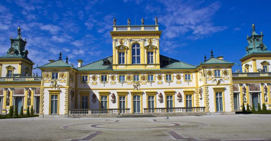 Warsaw: Skip-the-Line Wilanow Palace & Gardens Private Tour - Meeting at the Potocki Mausoleum