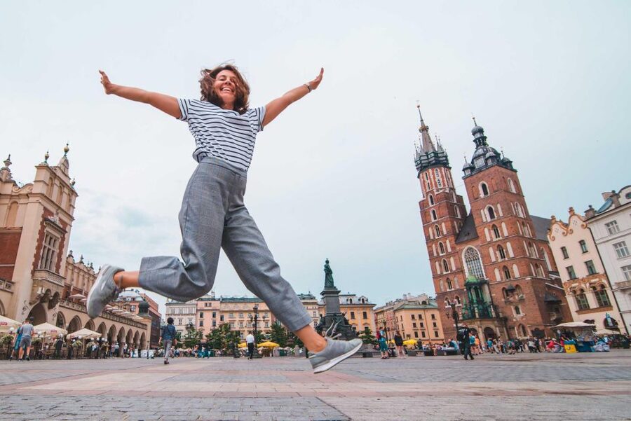 Warsaw to Auschwitz and Krakow Old Town Full-Day Trip by Car - Krakow Old Town and the Royal Route