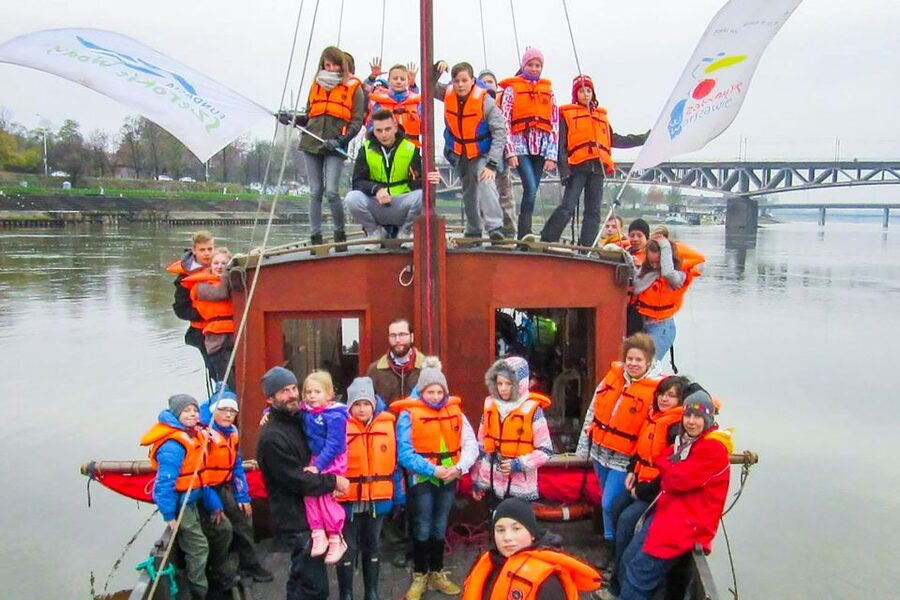Warsaw: Traditional Galar Cruise on The Vistula River - Why a Galar boat makes the ride different