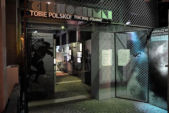 Warsaw Uprising Museum (1944) + POLIN Museum : SMALL GROUP /inc. Pick-up/ - Timing, group size, and practical comfort