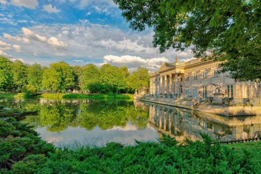 Warsaw: Warsaw Historical Group Tour with Pickup & Drop-Off - Key points to know before booking