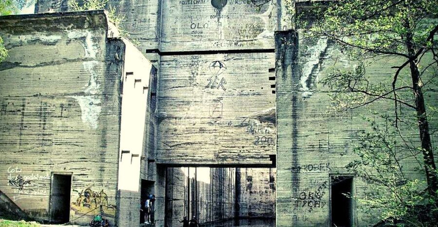 Warsaw: Wolf's Lair & Swieta Lipka Small-Group Tour + Lunch - Who will enjoy this day most?