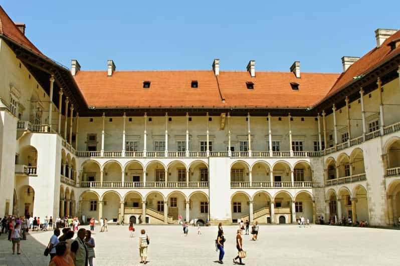Wawel Castle and Cathedral Guided Tour - Is two hours enough for Wawel?