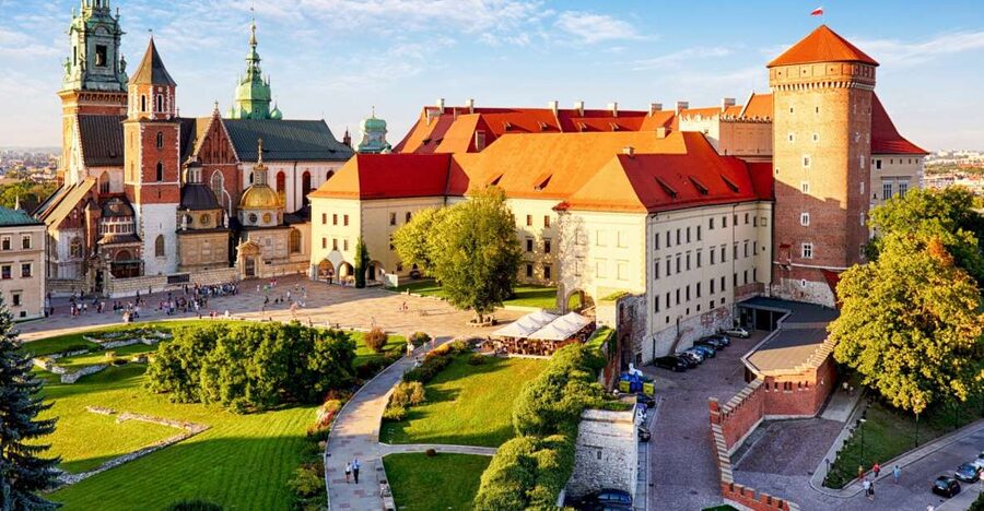 Wawel Castle & Cathedral Skip the Line Small Group Tour - Practical advice for a smooth visit