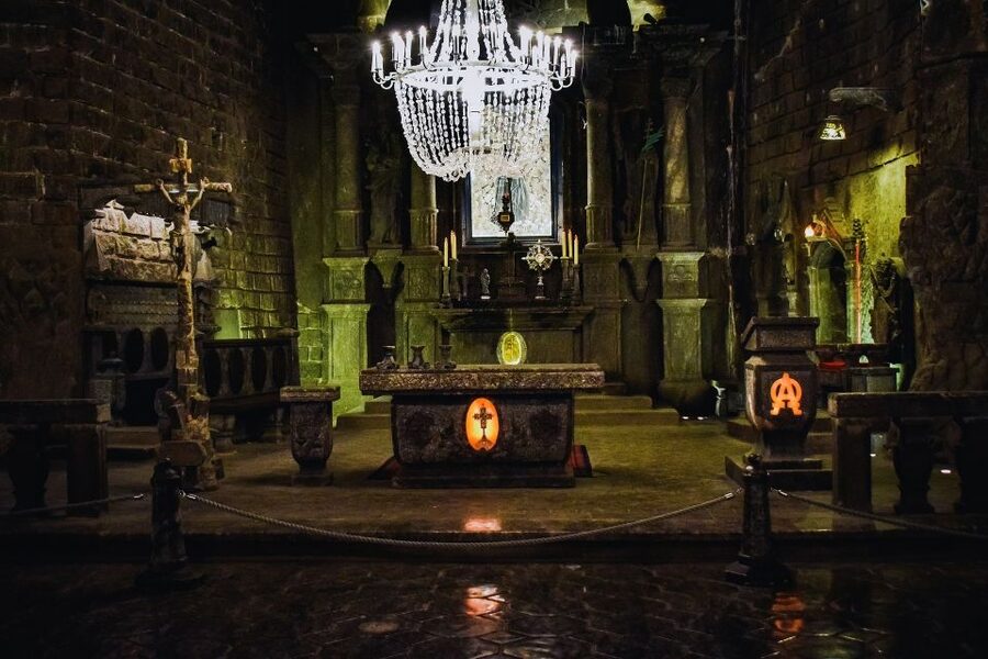 Wieliczka: Salt Mine Entrance and Guided Tour Ticket - Key points at a glance