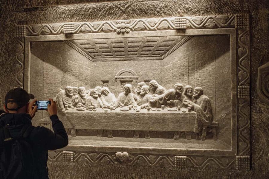 Wieliczka Salt Mine: Guided Tour Fast-Track Ticket - Meeting at the UNESCO sign in Wieliczka