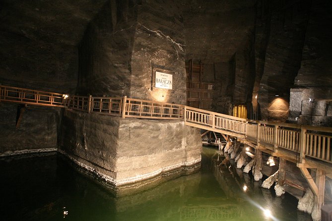 Wieliczka Salt Mine Guided Tour from Krakow with pick-up from Selected Hotels - Guides, group size, and hearing the commentary