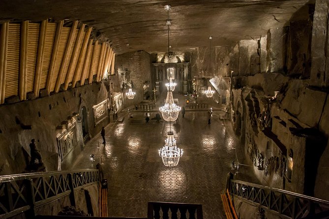 Wieliczka Salt Mine Guided Tour with Transport from Krakow - Entering the Mine and Starting the Walking Route