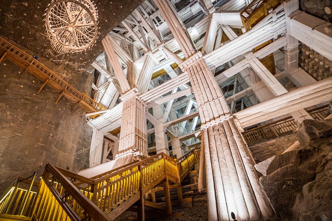 Wieliczka Salt Mine Skip the Queue Ticket - Crowds, pace, and the feel underground