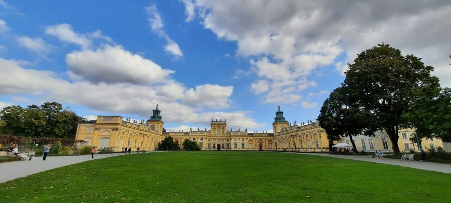 Wilanów Palace: 2-Hour Guided Tour with Entrance Tickets - Practical advice for a smoother visit