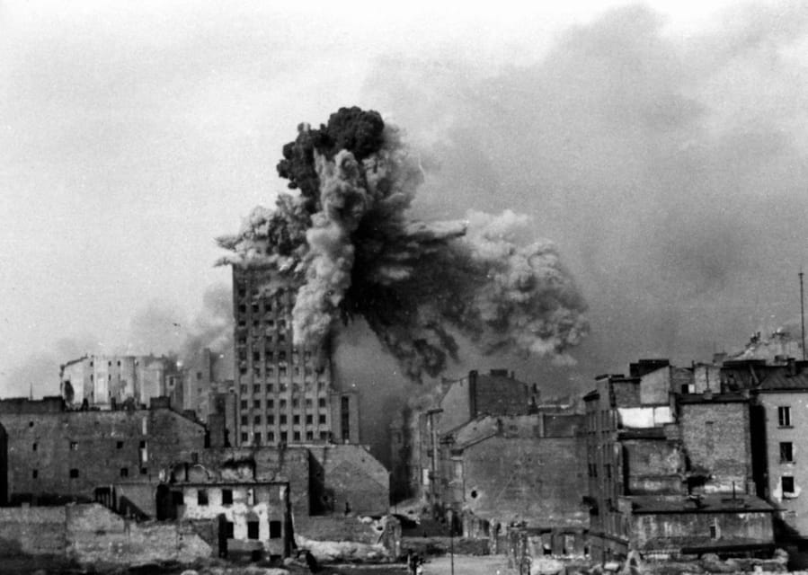 World War 2 in Warsaw walking tour in English - Why Warsaw needs a WWII walking tour