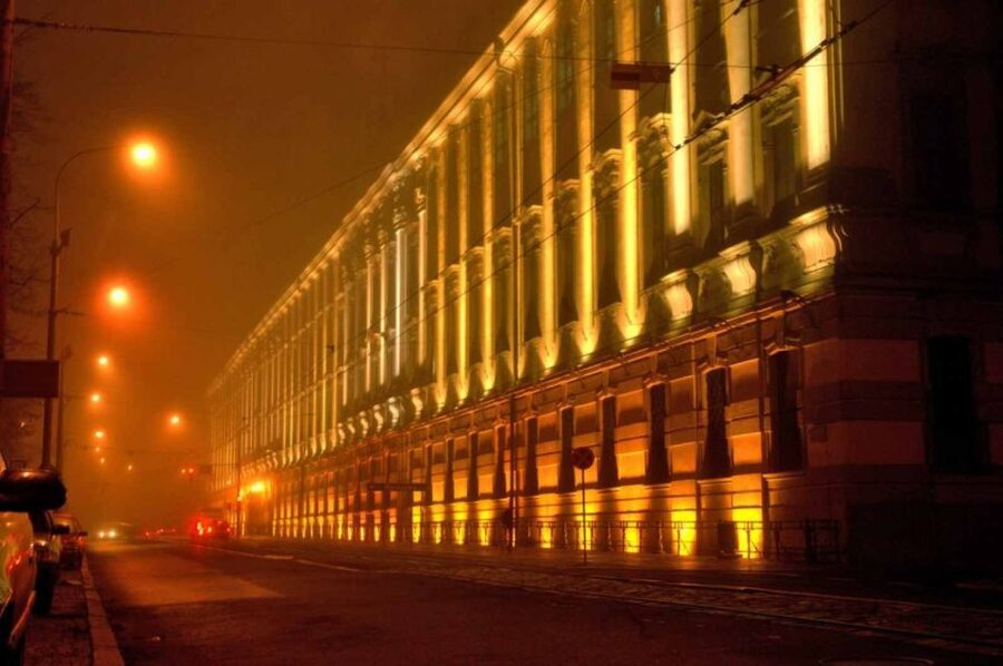 Wroclaw: 2-Hour Mysterious Walking Night Tour - Who should book this evening walk?