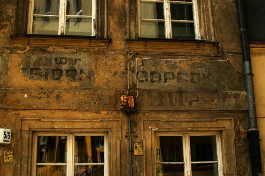 Wroclaw: 2-Hour Mysterious Walking Night Tour - The Four Denominations District and Hotel Monopol