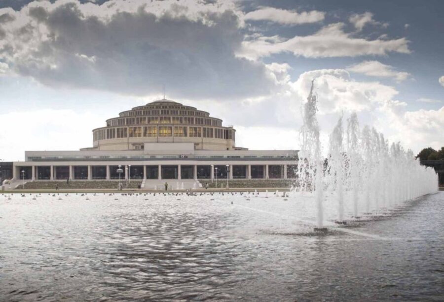 Wroclaw: 2-Hour Private Electric Bus Tour with Guide or Tape - Centennial Hall, the Spire, and Wroclaw Fountain