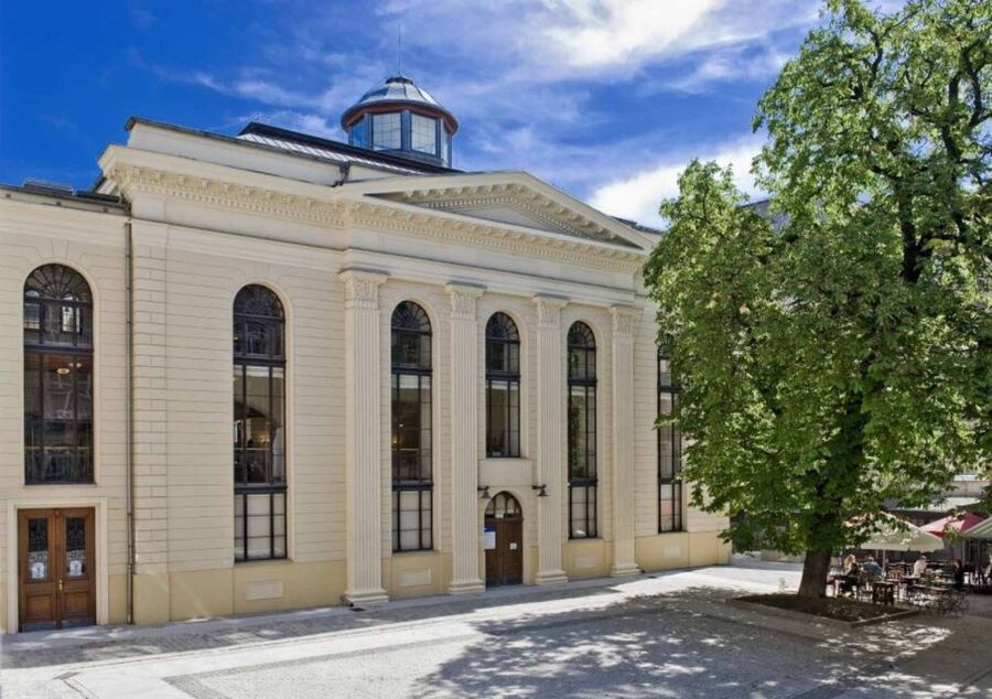 Wroclaw: 2-Hour Tour by Electric Car with a driver-guide - Centennial Hall and the Wroclaw Fountain