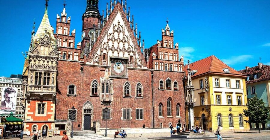 Wroclaw: City of 100 Bridges 4-Hour Private City Tour - Key points at a glance
