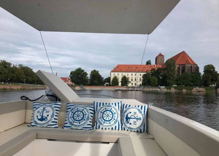 Wroclaw: City Walk and Cruise by Luxury Solar Catamaran - Starting beneath Wroclaw’s Old Town Hall