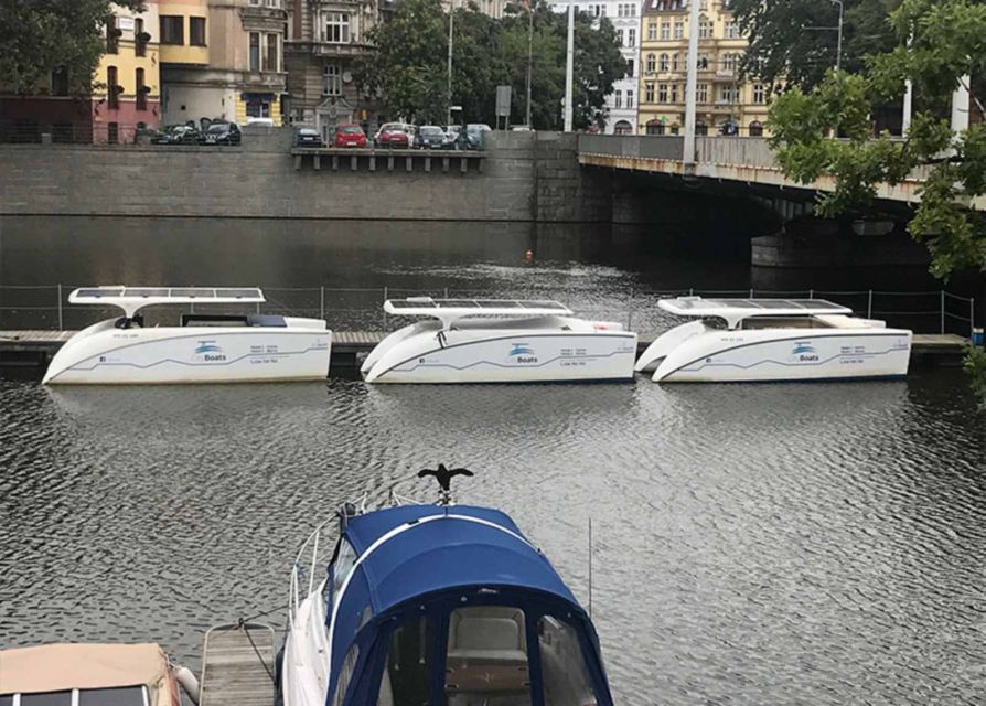 Wroclaw: City Walk and Cruise by Luxury Solar Catamaran - Who should book this Wroclaw experience