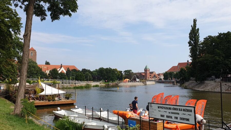 Wrocław: city walk with a professional guide and cruise - Beginning at Piwnica Świdnicka in Rynek