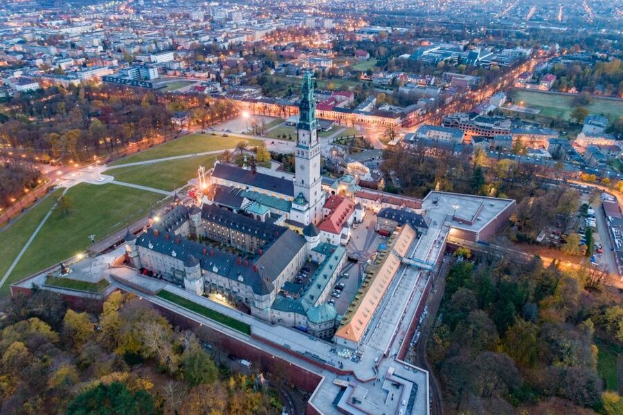 Wroclaw: Czestochowa Day Trip to View the Black Madonna - What a Self-Guided Visit Feels Like