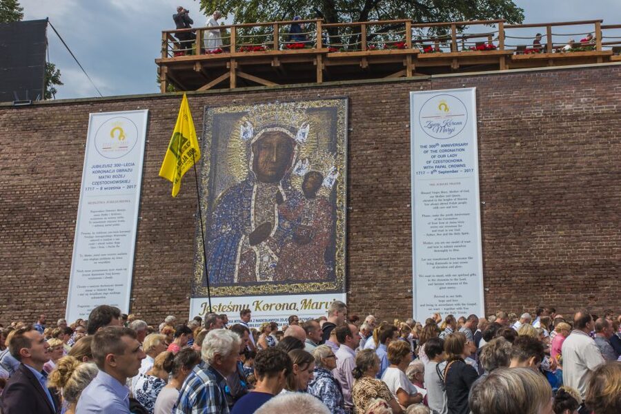 Wroclaw: Czestochowa Day Trip to View the Black Madonna - The Dress Code Is Not Optional
