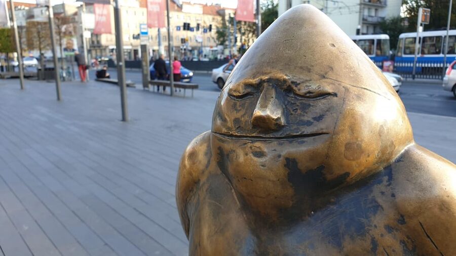 Wrocław: Following the dwarfs'. See the city differently! 2h - Why Wrocław’s dwarves make a useful city tour