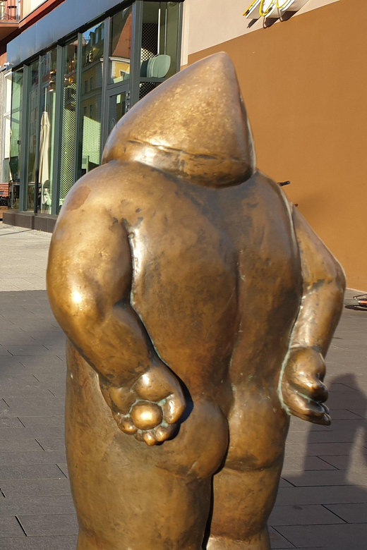 Wrocław: Following the dwarfs'. See the city differently! 2h - Plac Solny and the rhythm of the dwarf hunt