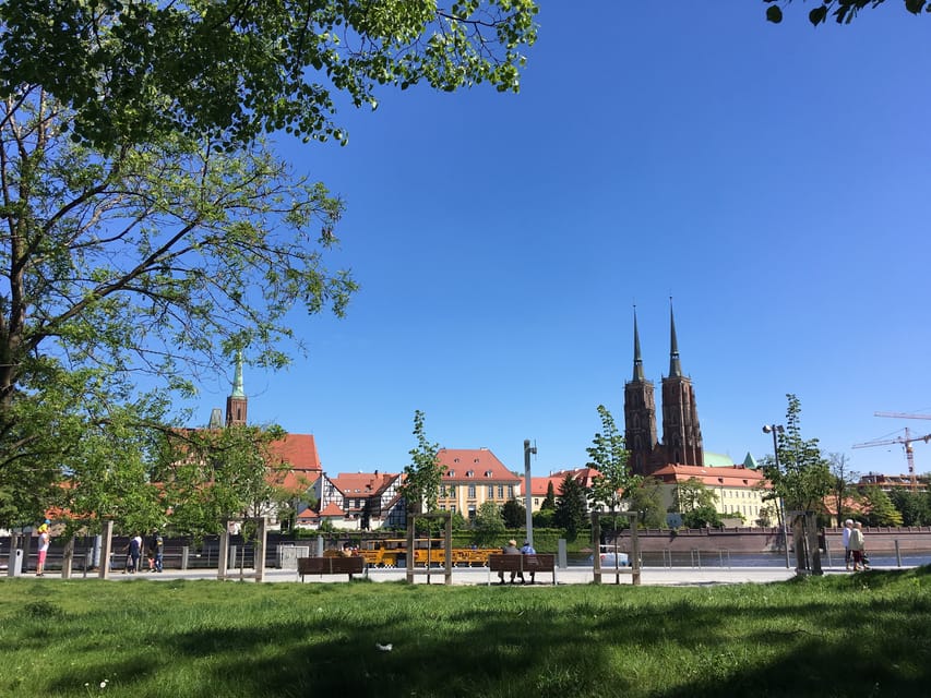 Wroclaw: Guided City Walk - Finding Wroclaw’s small gnome army