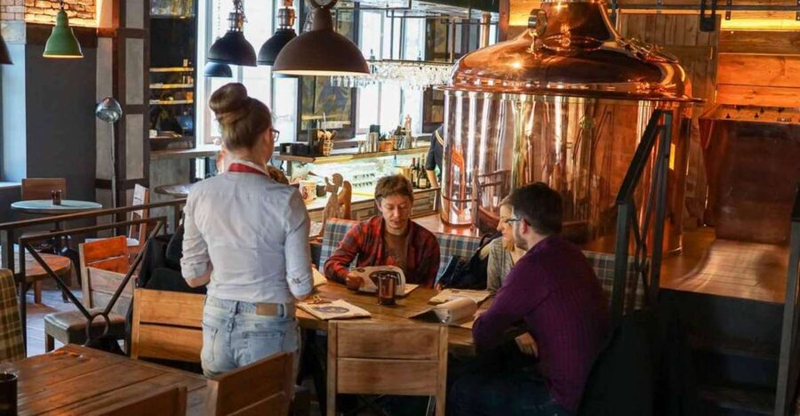 Wroclaw: Guided Tour & Beer Tasting (2 hours) - The Naked Swordsman Fountain and student life